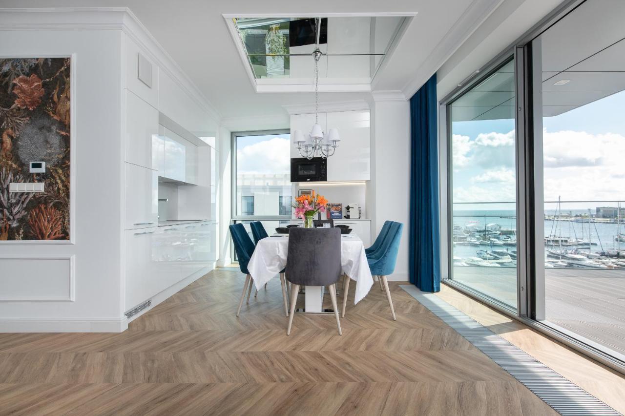Yacht Park Premium Apartment Sea View Гдиня Екстериор снимка
