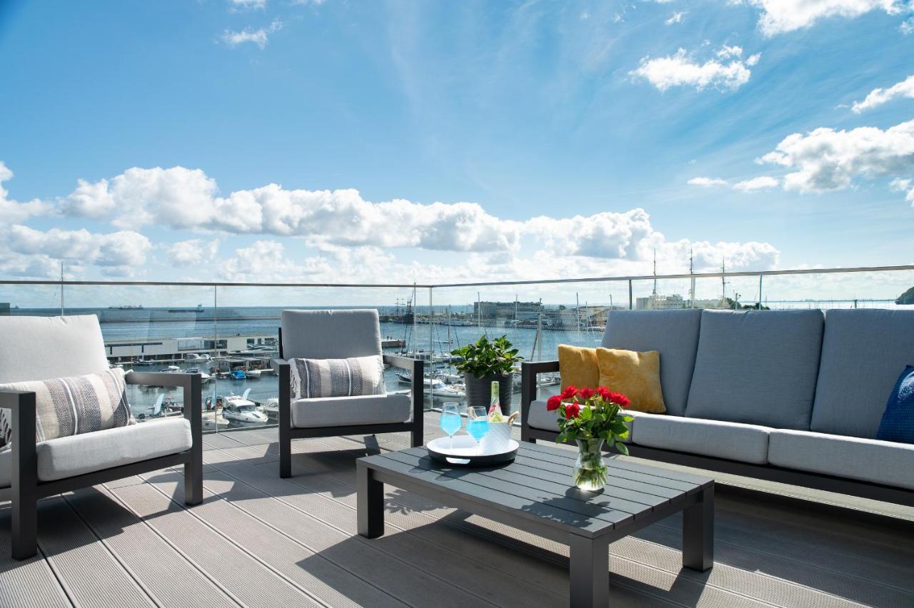 Yacht Park Premium Apartment Sea View Гдиня Екстериор снимка