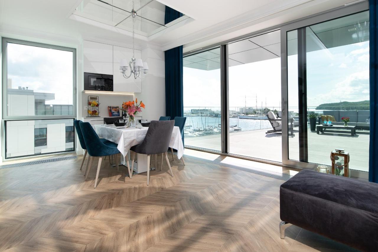 Yacht Park Premium Apartment Sea View Гдиня Екстериор снимка