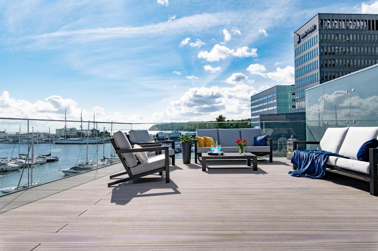 Yacht Park Premium Apartment Sea View Гдиня Екстериор снимка